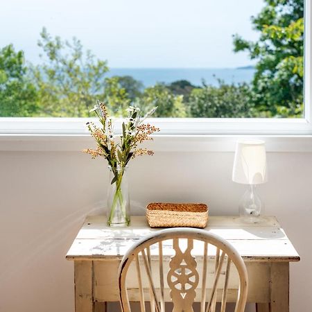 Manacles - Spacious Flat Near Beach With Sea Views & Parking Falmouth Eksteriør billede