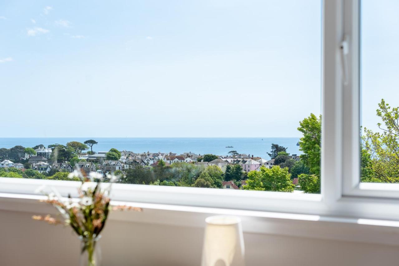 Manacles - Spacious Flat Near Beach With Sea Views & Parking Falmouth Eksteriør billede