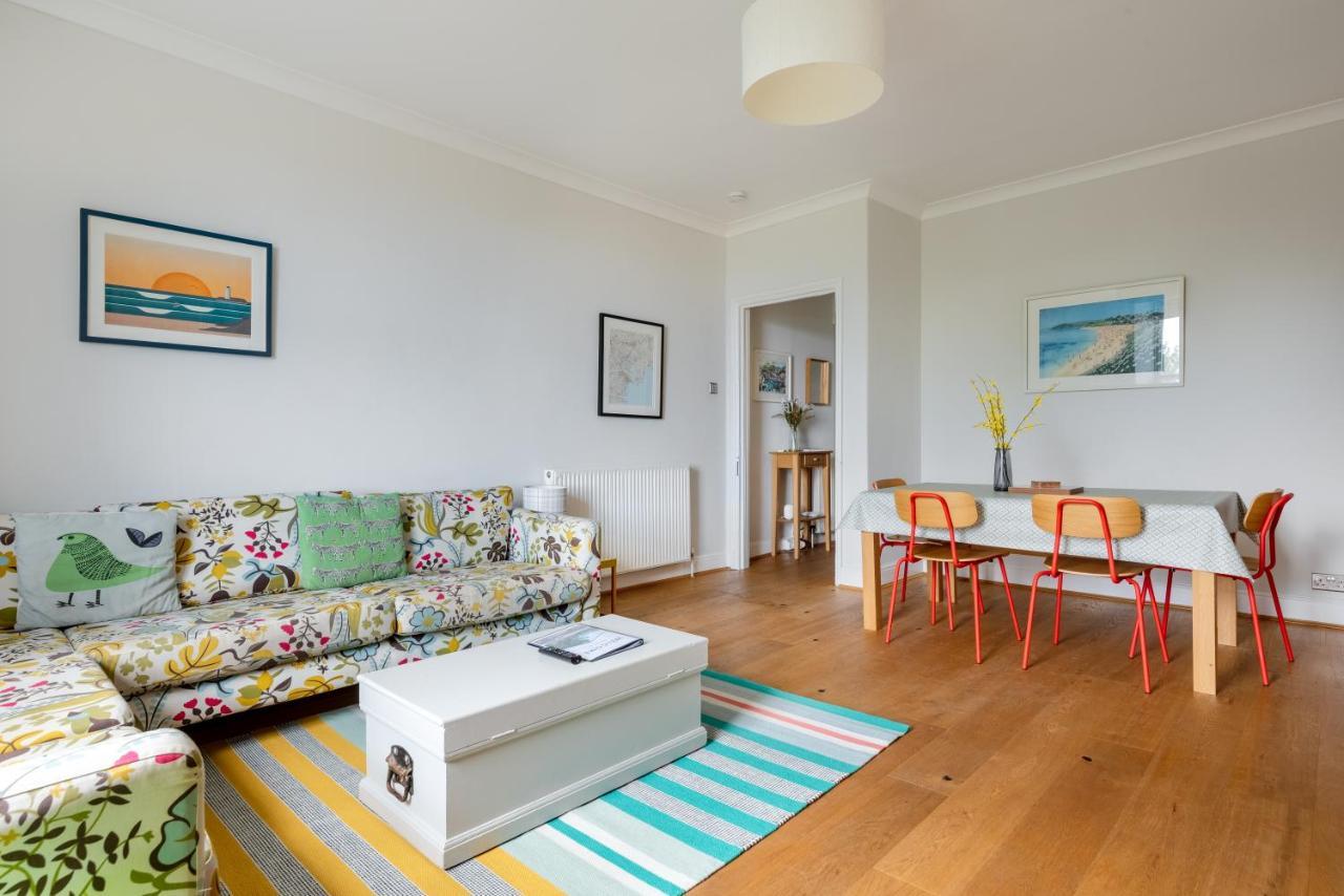 Manacles - Spacious Flat Near Beach With Sea Views & Parking Falmouth Eksteriør billede